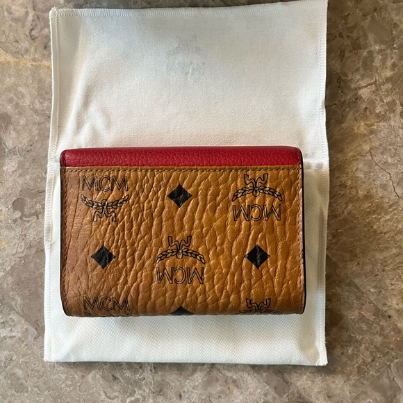 MCM Patricia Tri-fold Wallet - Picture 3 of 8